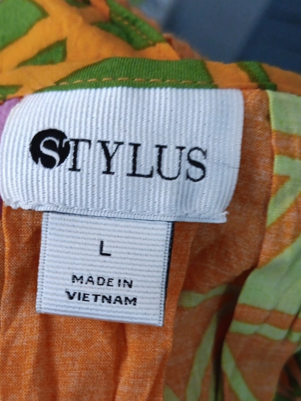 STYLUS Multicolor Geometric Tank Top - Picture 2 of 10